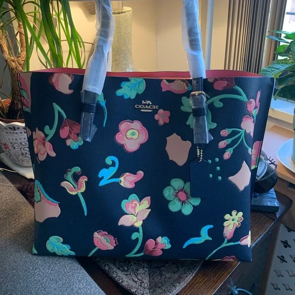 SOLD⛔️Authentic COACH Double faced floral leather tote - Picture 2 of 15